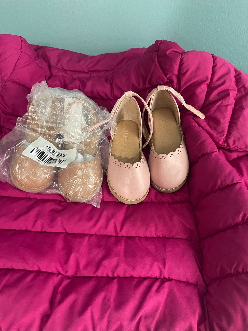 Old Navy Girls Light Pink Scalloped Ankle-Strap Dress Shoes